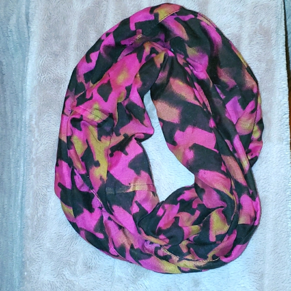 Infinity scarf